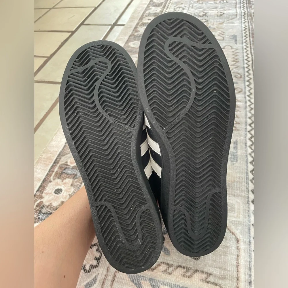 Adidas unisex Superstar Sneakers - Black with White Stripes